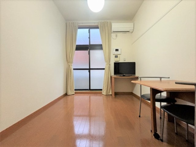 【居間・リビング】 | レオパレス東本町 | ゆったり過ごせる居間です