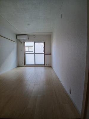 【内装】 | コーポ塩場 | 内装は落ち着いています