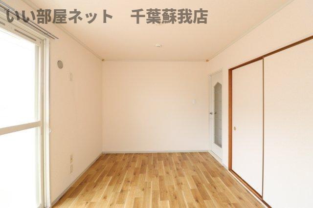 サンハイム浜野Ａの洋室|明るい洋室です