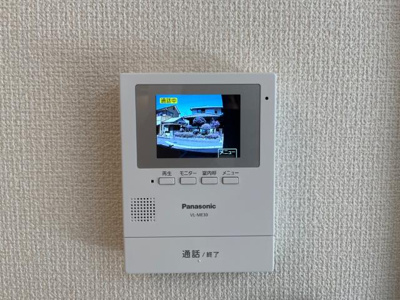【内装】 | クローバー | カメラ付インターホン