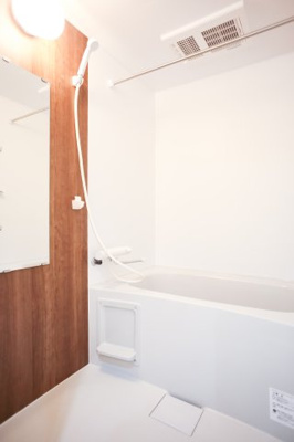 【浴室】 | Calm下曽根 | コンパクトで使いやすいお風呂です※写真は類似です