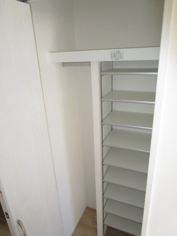 エクセルシアの玄関|収納もある玄関です