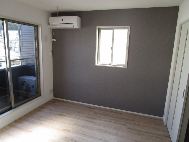 エクセルシアの洋室|落ち着いた色調の洋室です