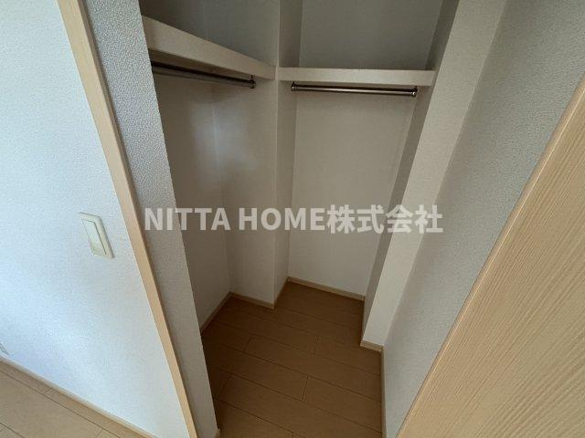朝来市和田山町平野のアパートの収納|収納豊富なウォークインクローゼットが付いています！