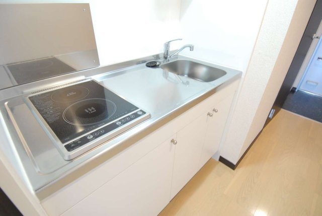 クレイノサクシード所沢のキッチン|同タイプ写真の為、現況優先致します。