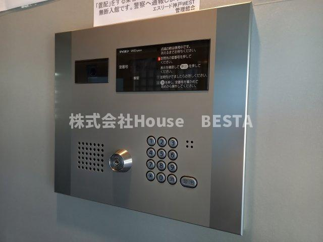 エスリード神戸WESTのエントランス