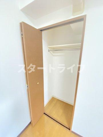 大阪市淀川区宮原５丁目の賃貸マンションの収納