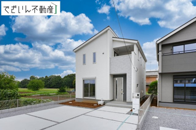 【外観】 | Livele Garden.S加須市花崎   新築住宅 | ≪3号棟≫安心して暮らせる利便性と、子どもを安心して育てられる穏やかな住環境が魅力です。
現地(2026年7月撮影)
