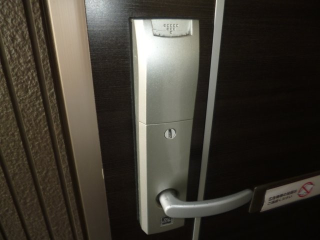 ディーバBの玄関|カードキー