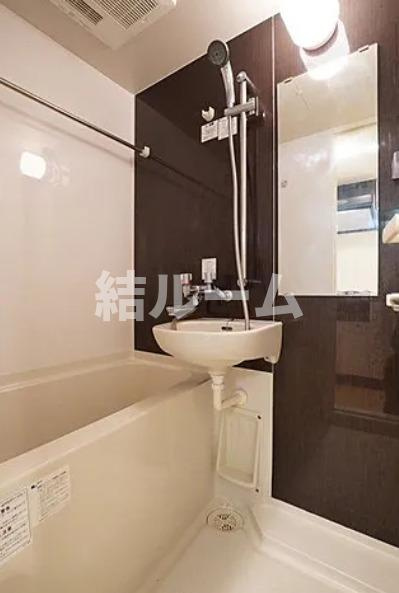 新宿区大久保２丁目の賃貸マンションの浴室|別号室参考写真