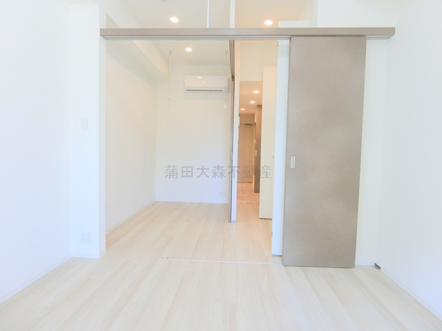 ZOOＭ蒲田EASTの居間・リビング
