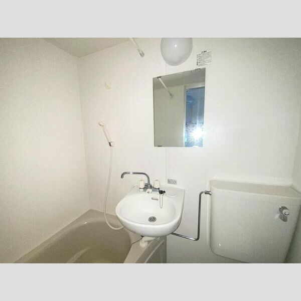 ストークハイツ桶川の洗面所