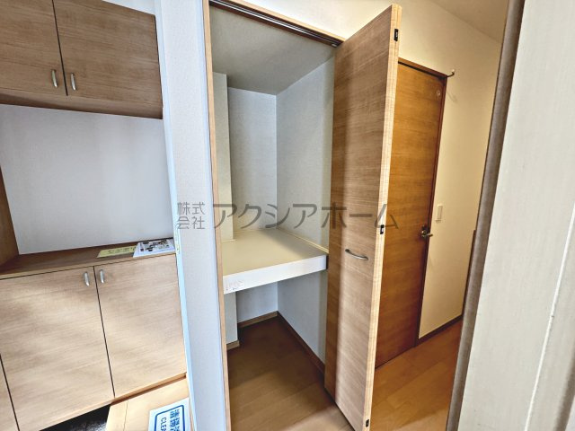 所沢市下富　中古一戸建　～リフォーム完了済～の収納|1Fホール収納