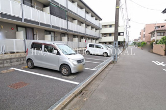 【駐車場】