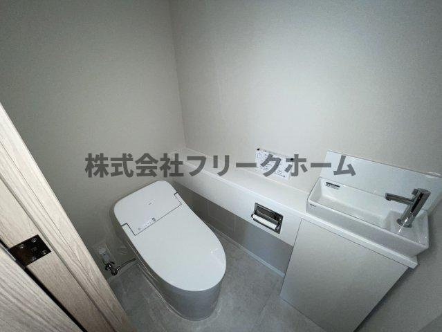 三鷹市上連雀２丁目の賃貸マンションのトイレ