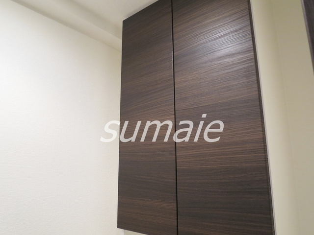 エルフォルテ赤羽のトイレ|トイレにも収納あるんです☆