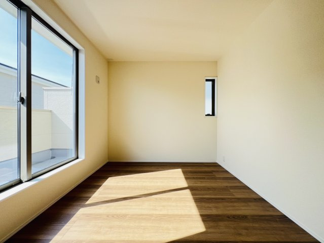 碧南市照光町五丁目1番『仲介手数料無料』新築一戸建て・建売の洋室