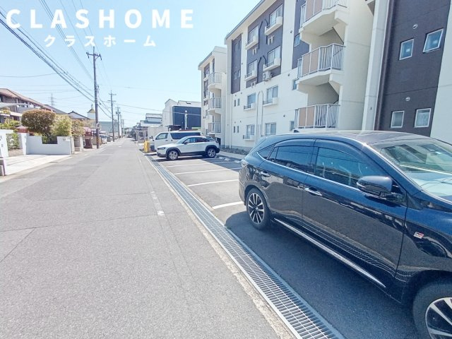 エル ブルック　　刈谷市の賃貸ならクラスホーム刈谷店の駐車場