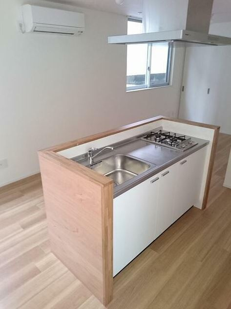 東村山市本町４丁目のアパートのキッチン