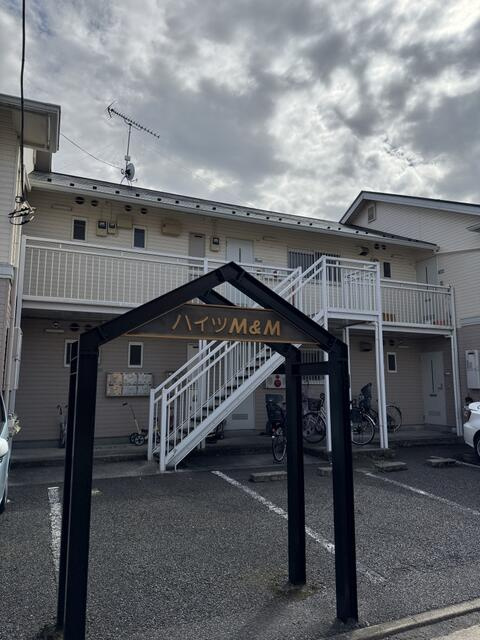 ハイツM&Mのエントランス