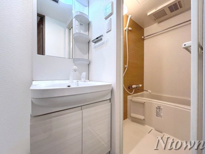 【洗面所】 | S-RESIDENCE浄心 | 忙しい朝には欠かせない洗面所です