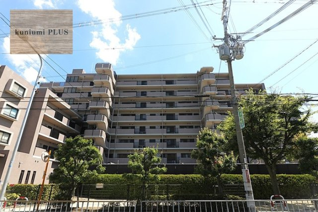 ステイツ枚方・長尾ヒルズの外観