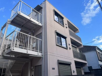 【外観】 | マッシュービル2 | 鉄筋コンクリート造のがっちりとした建物。