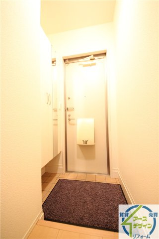 フローラルコートの玄関|※類似部屋