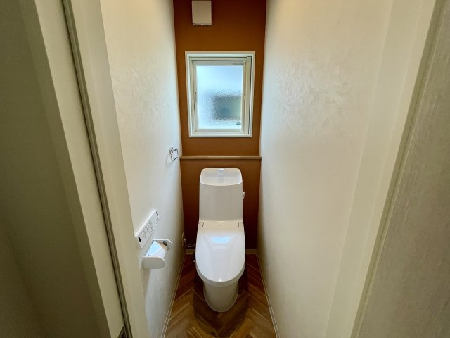 【トイレ】 | 【新築分譲住宅】東根市六田　平屋建て　全2棟 | 【Toilet】
寛ぎだけではない、快適な生活を送る為に必要なもの。毎日使う場所だから、より快適な空間に仕上げられています。