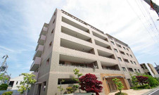 サンメゾン西宮北口ヴァン・エレーブの外観