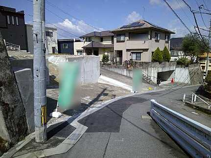 安芸郡府中町浜田2丁目の前面道路含む現地写真