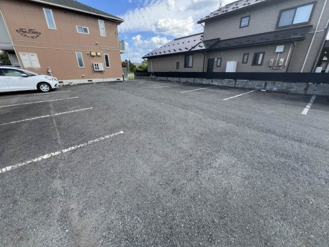 ベアピッチの駐車場
