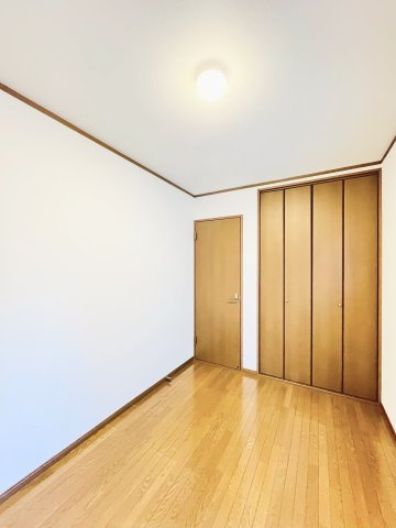 城東区東中浜２丁目中古戸建・4LDK+Sの洋室|洋室（約4.3帖）