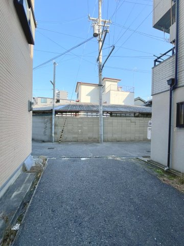 城東区東中浜２丁目中古戸建・4LDK+Sの前面道路含む現地写真
