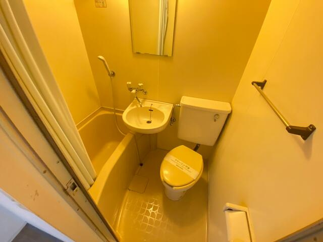 プラザエザンスの浴室