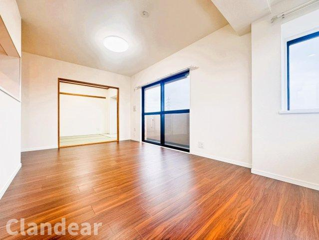ライオンズガーデン西新井大師壱番館の洋室|ドキドキの新生活も、安心してスタート。ぴったりの住まいを見つけませんか？クランディアが一緒に住まい選びをサポートします‼　まずは、お気軽にお問合せください　＃クランディア