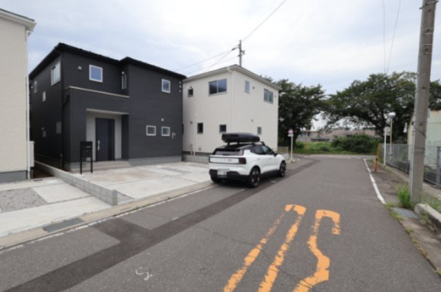 《仲介手数料無料》蓮田市西新宿４丁目66-6新築一戸建てリーブルガーデンの外観