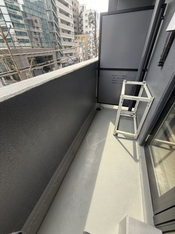 【バルコニー】