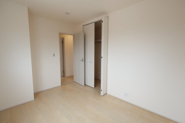 《仲介手数料無料》蓮田市西新宿４丁目66-6新築一戸建てリーブルガーデンの洋室|2階 5.7帖