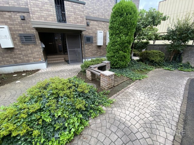 メゾン・エスポワールBの外観|敷地入口☆彡
