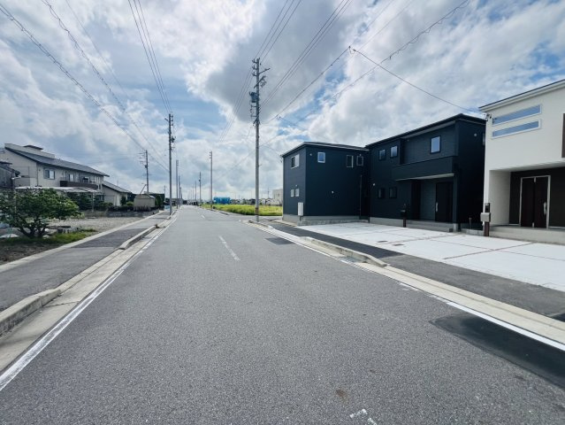 碧南市伊勢町1-71-1、71-2、71-3、71-4他『仲介手数料無料』新築一戸建て・建売の前面道路含む現地写真
