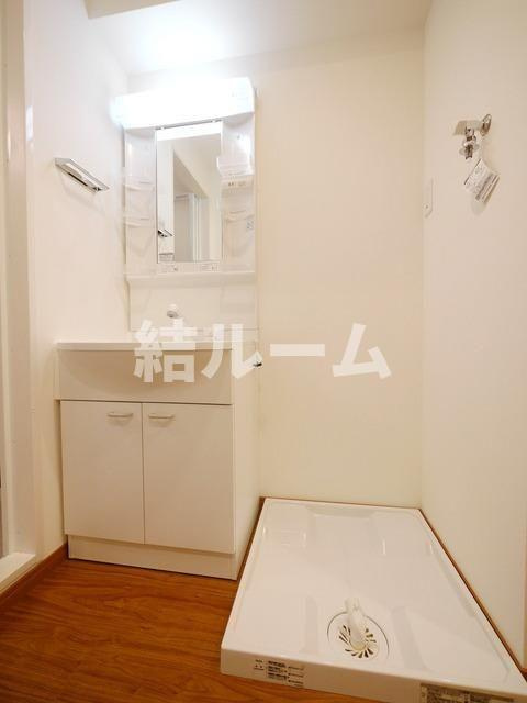 川口市西川口１丁目の賃貸マンションの洗面所