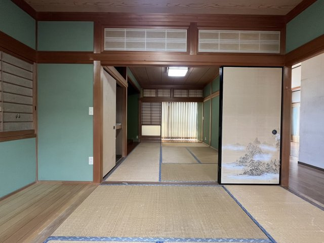 「二世帯住宅にも」高知市一宮西町　中古一戸建の和室|趣のある和室です