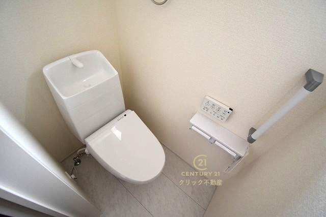 リーブルガーデン  ひたちなか阿字ヶ浦町　第4　2のトイレ|毎日使う空間と機能だから、いつまでも清潔なスペースであってほしいのがトイレです。お掃除しやすいシンプルなデザインです。