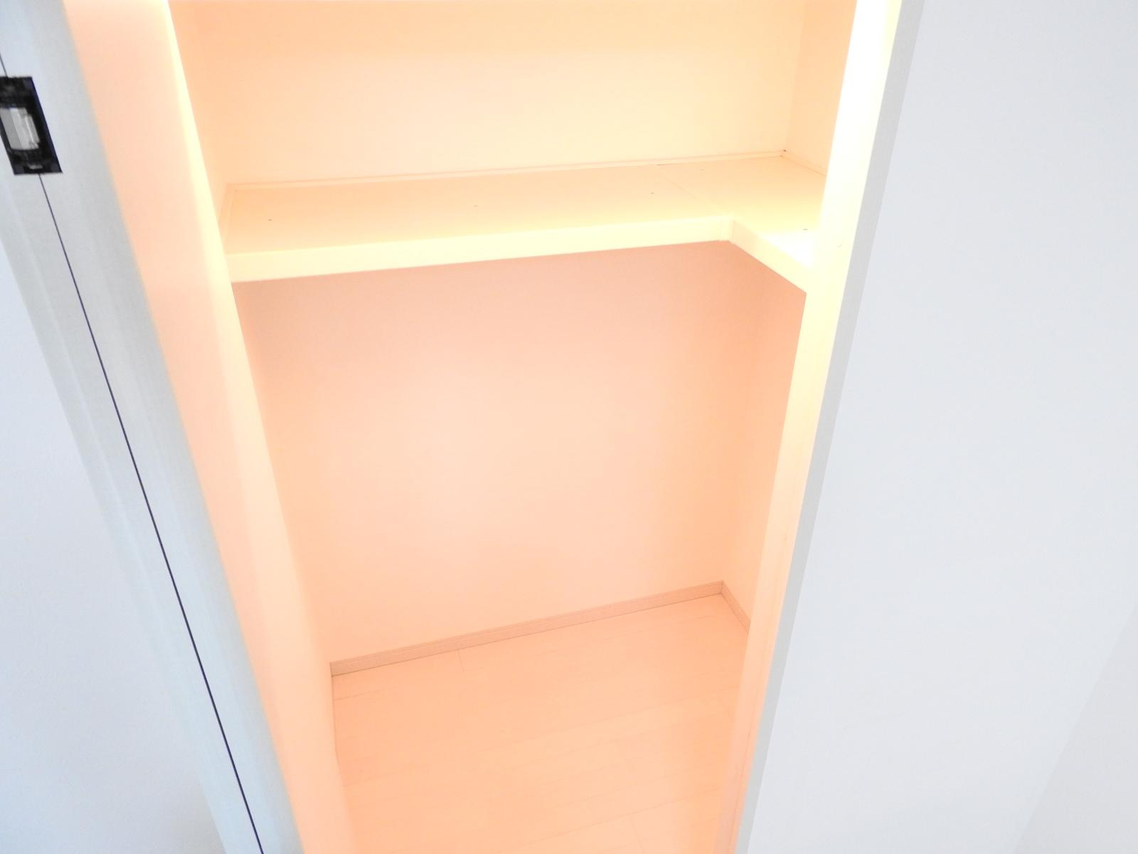 modern palazzo文教通りの収納|ウォークインクローゼット