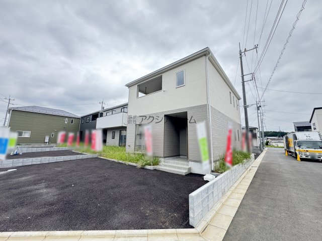 飯能市青木・全8棟　新築一戸建　3号棟　～東南角地～