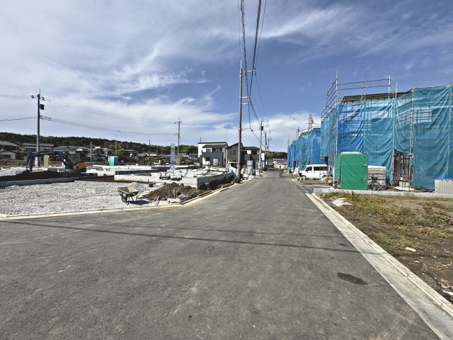 飯能市青木・全8棟　新築一戸建　3号棟　～東南角地～の前面道路含む現地写真|現地写真(2026年4月13日撮影)