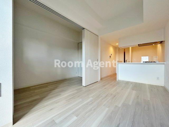 アドバンス名古屋モクシーの居間・リビング