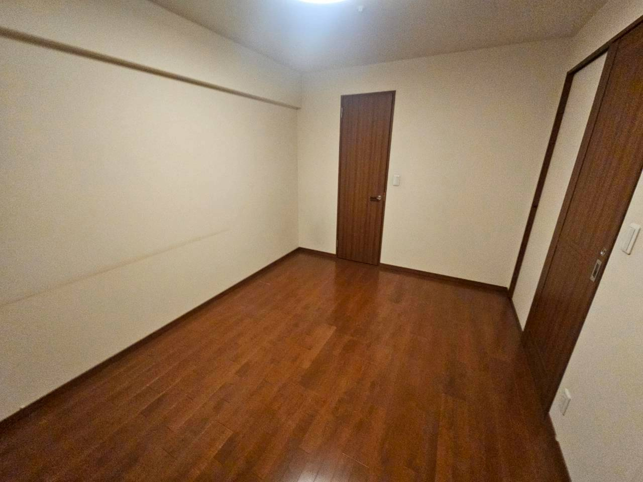 ラフルール本山の居間・リビング