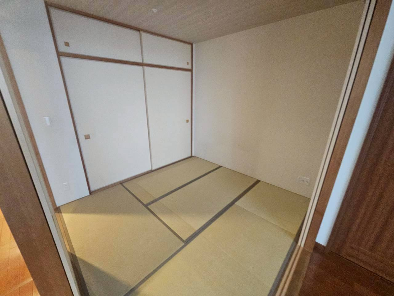 ラフルール本山の和室